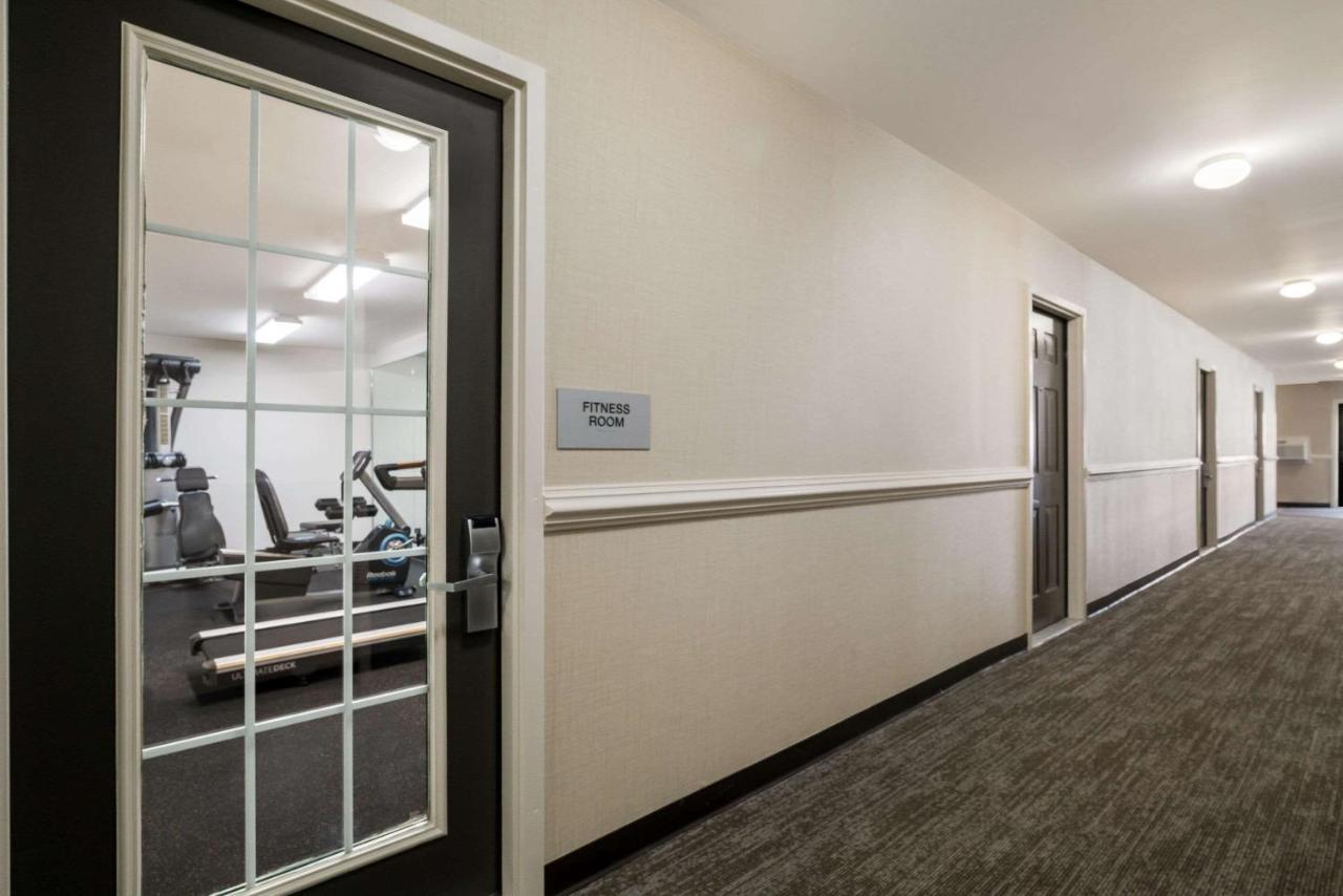 Suburban Studios Denver Central-アーバダ エクステリア 写真