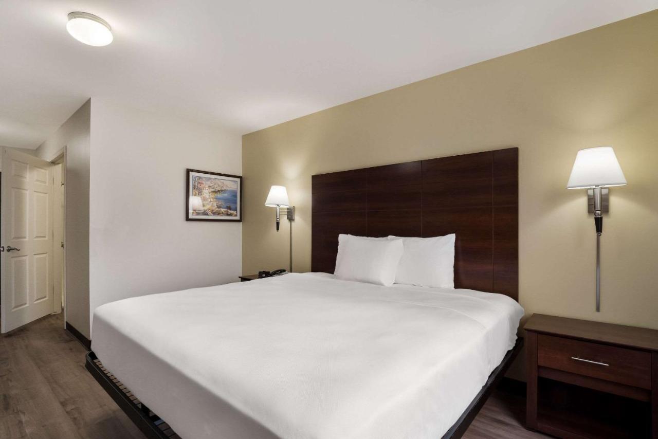 Suburban Studios Denver Central-アーバダ エクステリア 写真