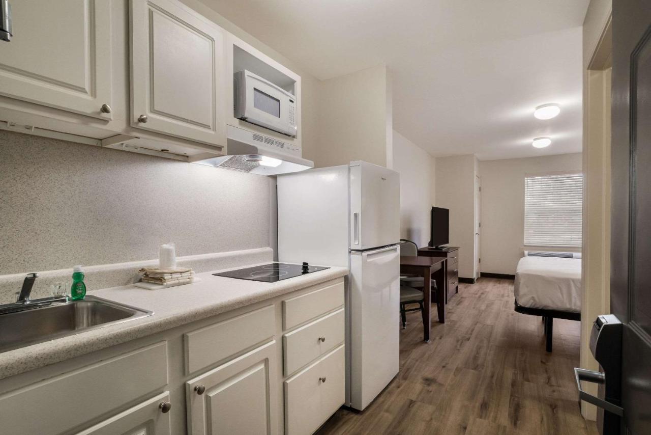 Suburban Studios Denver Central-アーバダ エクステリア 写真